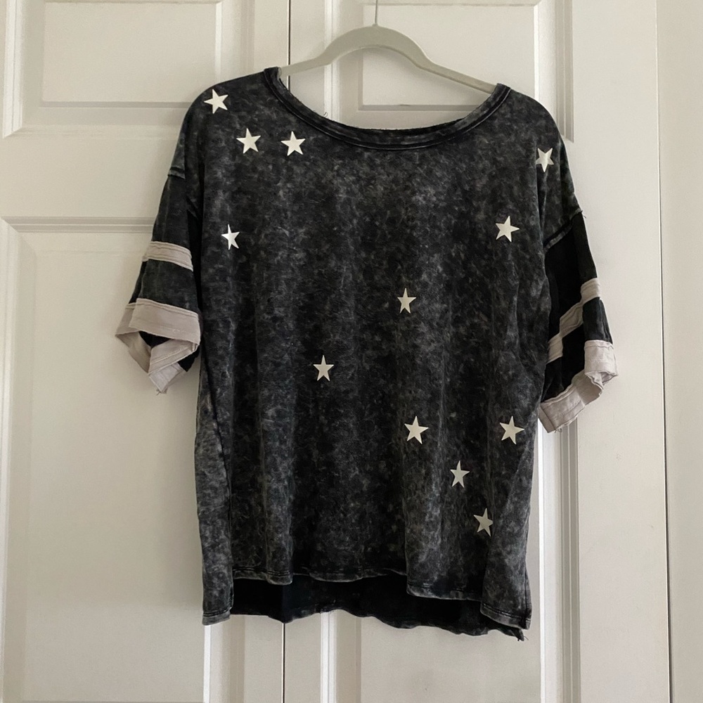 Acid wash star print graphic tee size small